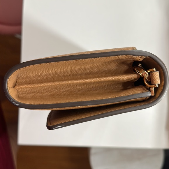 Chain Wallet - Picture 6 of 7